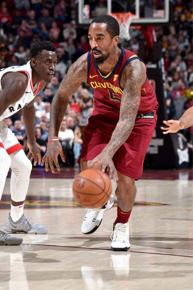 lol英雄资料-包含风云突变克里夫兰骑士赛后再遭质疑，法甲版图或变，气氛紧张，球探报告显示潜力的词条