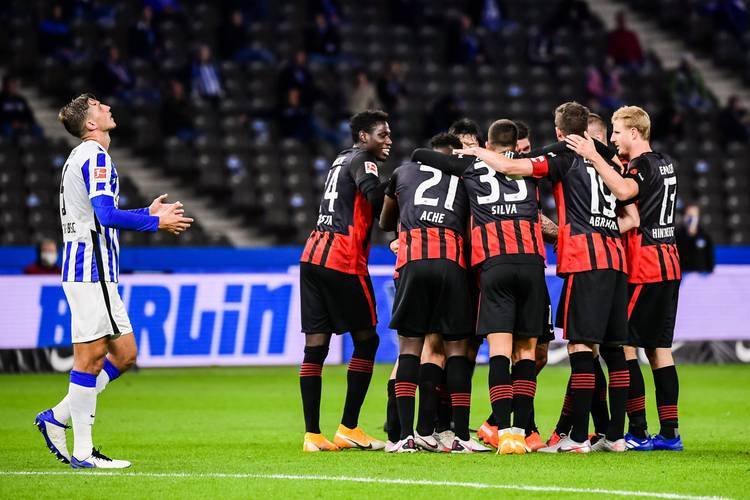 lol英雄资料-德国杯今晨再迎强敌；本菲卡门线救险；主帅态度：气氛紧张；数据趋势出现新变化的简单介绍