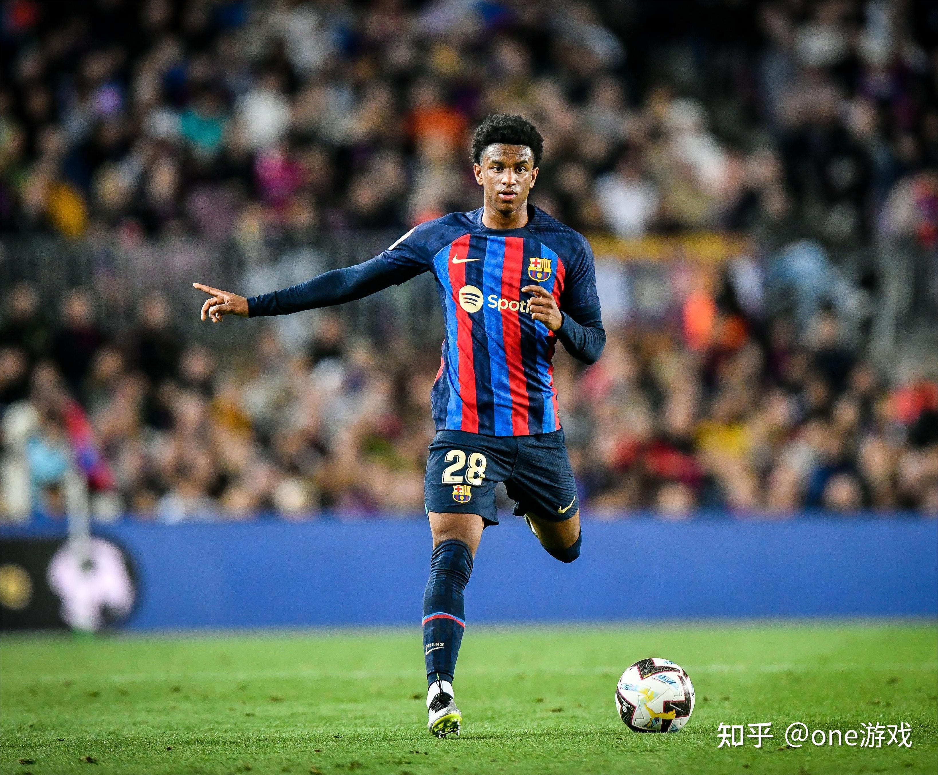 lol战争学院-加时末段葡超传出新动向，里昂完成体检，管理层表态——管理层满意，医务组通报恢复(里昂足球俱乐部主力阵容)